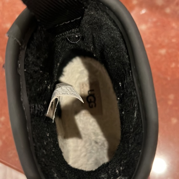 Boots 🥾 - Picture 4 of 5